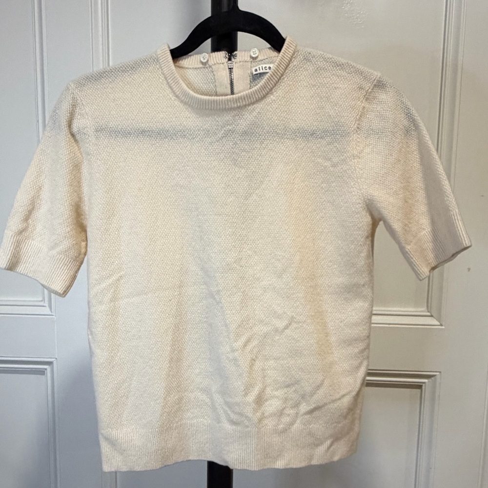 Alice + Olivia Cream Short-Sleeve Textured Knit Top